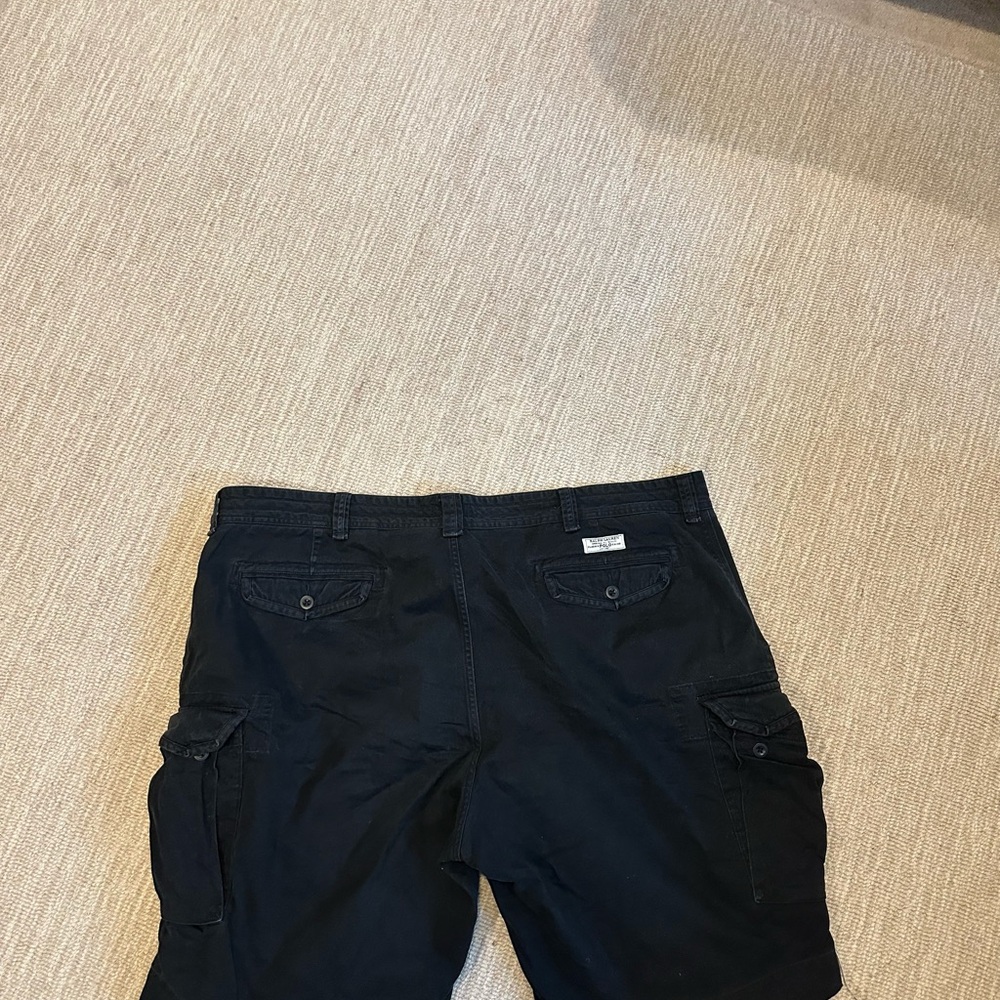 Men's Black Cargo Shorts - Picture 3 of 3